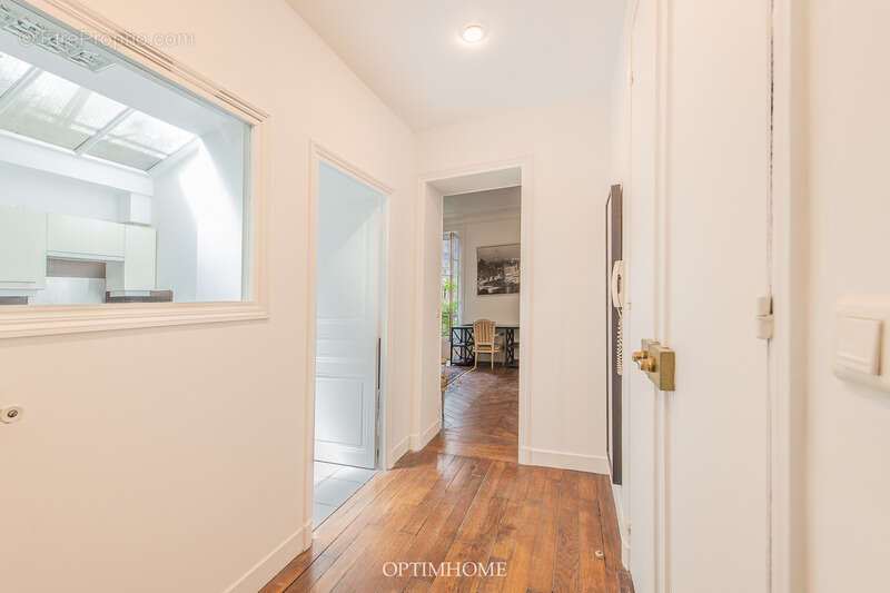 Appartement à PARIS-7E