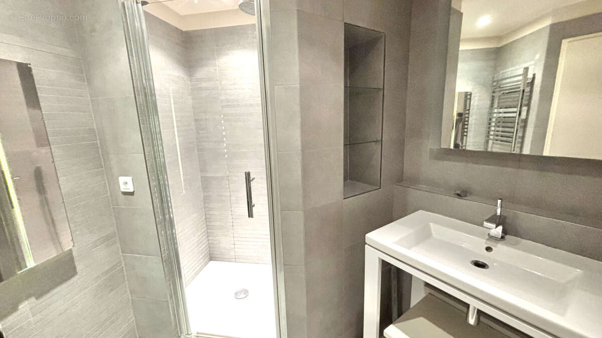 Appartement à ENGHIEN-LES-BAINS