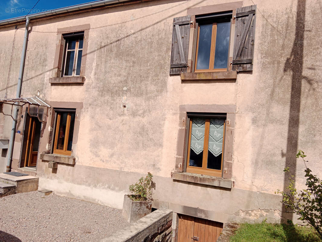 Maison à FONTAINE-LES-LUXEUIL