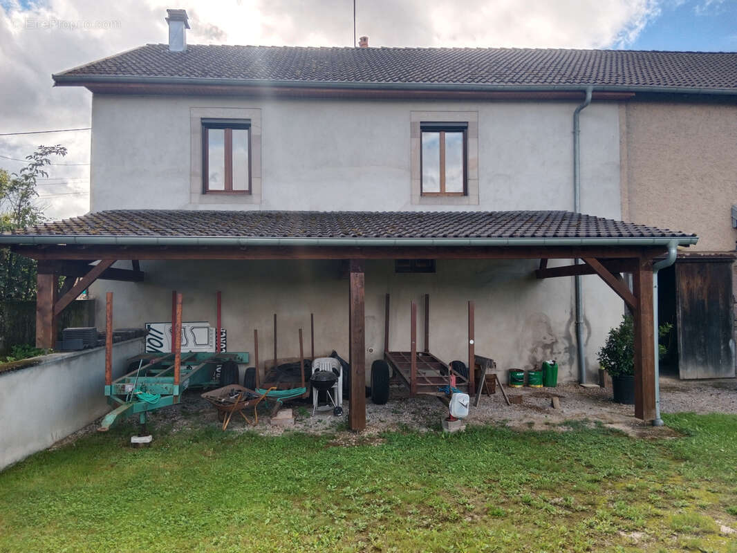 Maison à FONTAINE-LES-LUXEUIL