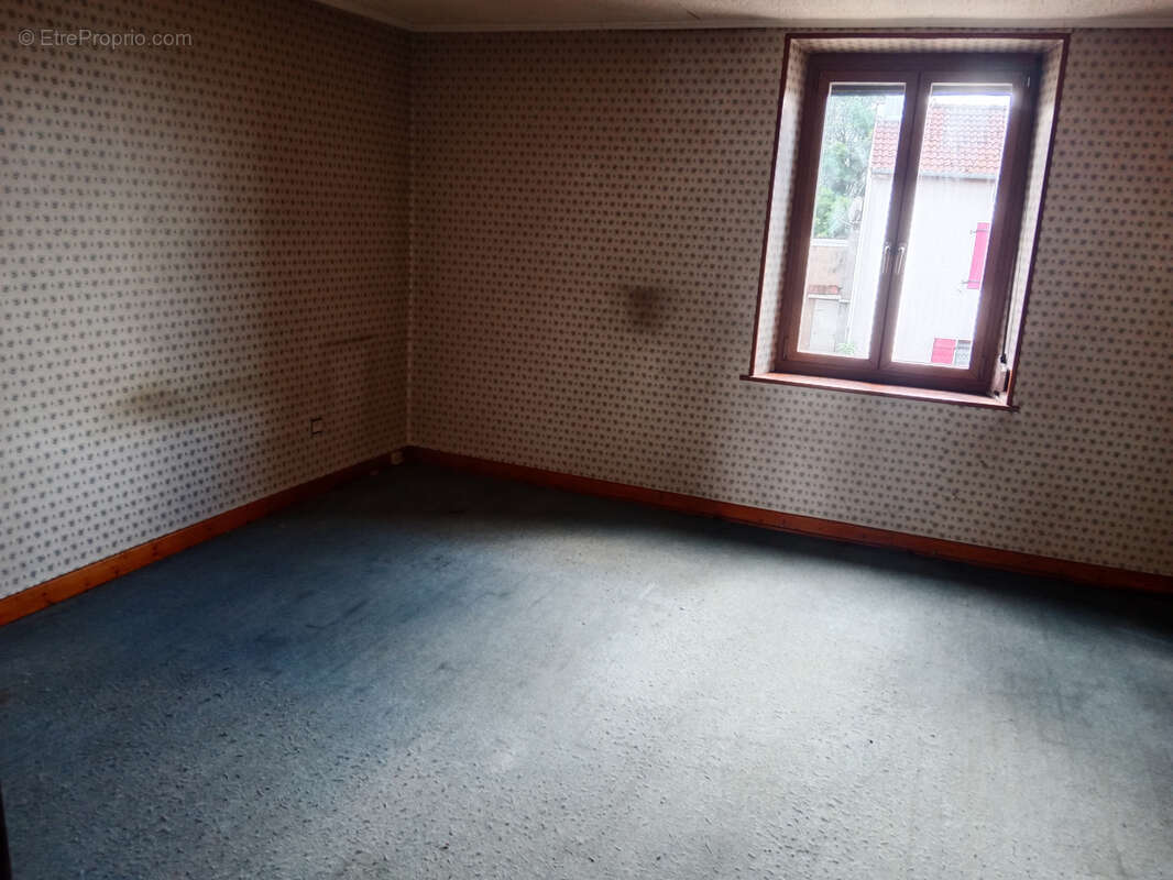 Maison à FONTAINE-LES-LUXEUIL