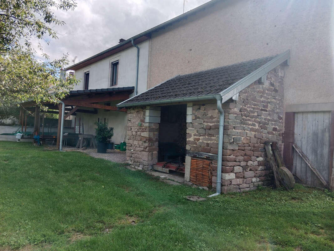 Maison à FONTAINE-LES-LUXEUIL