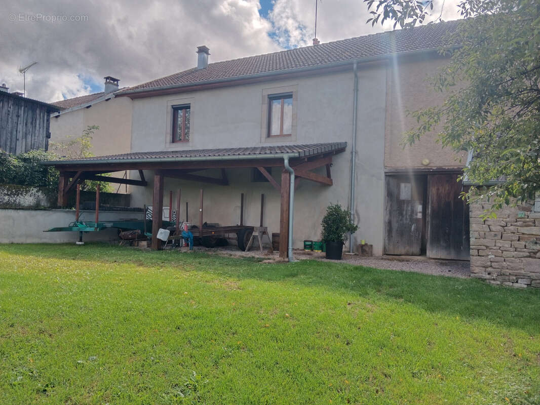 Maison à FONTAINE-LES-LUXEUIL