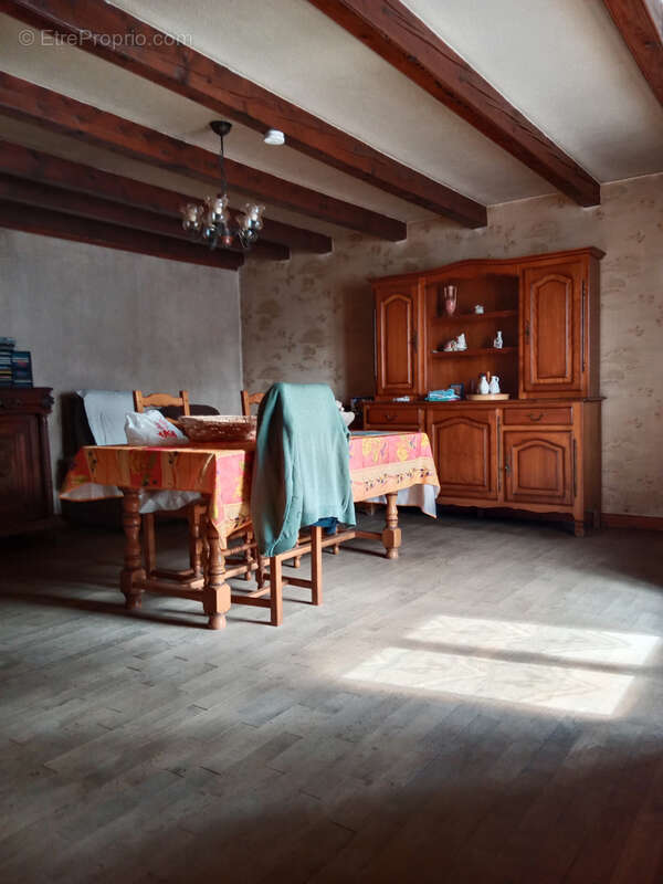 Maison à FONTAINE-LES-LUXEUIL