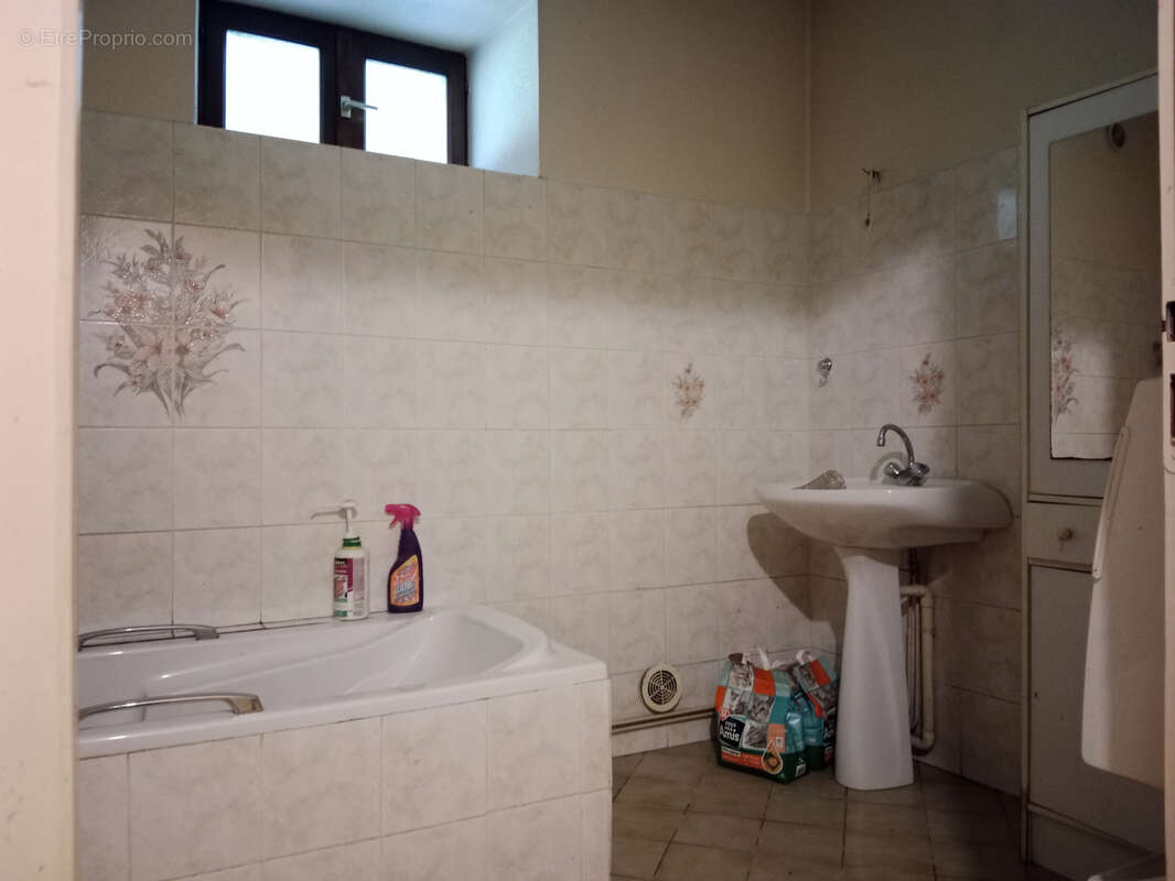 Maison à FONTAINE-LES-LUXEUIL