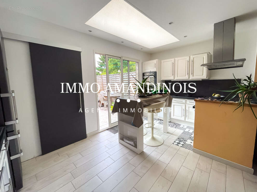 Maison à SAINT-AMAND-LES-EAUX