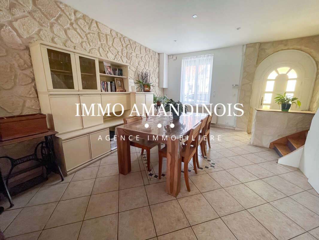 Maison à SAINT-AMAND-LES-EAUX