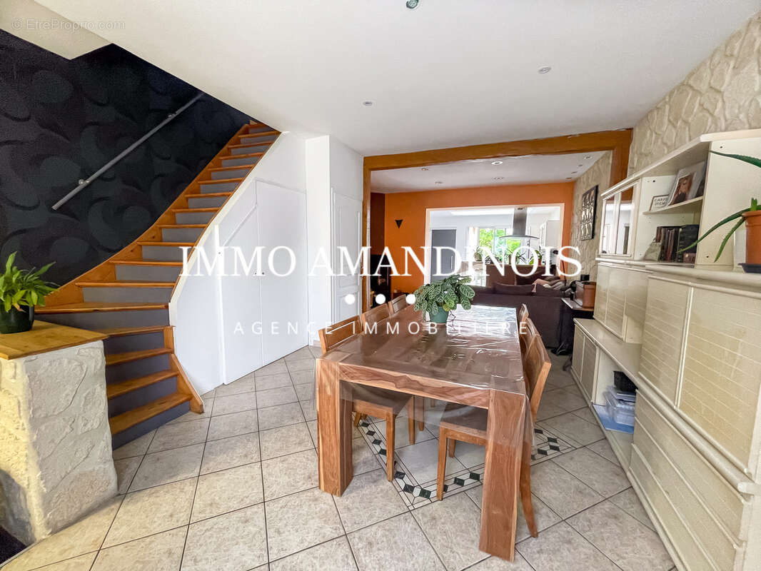 Maison à SAINT-AMAND-LES-EAUX