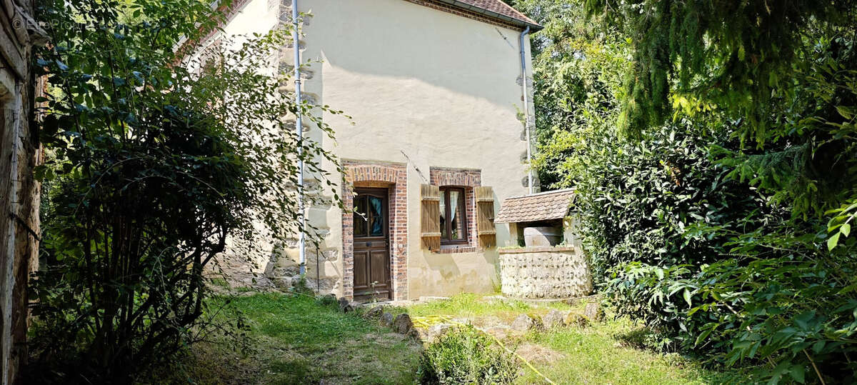 Maison à AIX-EN-OTHE