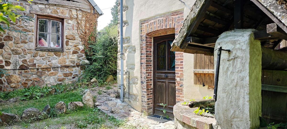 Maison à AIX-EN-OTHE
