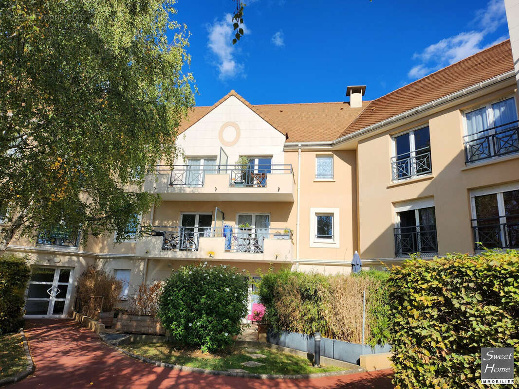 Appartement à SAINT-REMY-LES-CHEVREUSE