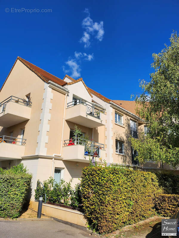 Appartement à SAINT-REMY-LES-CHEVREUSE