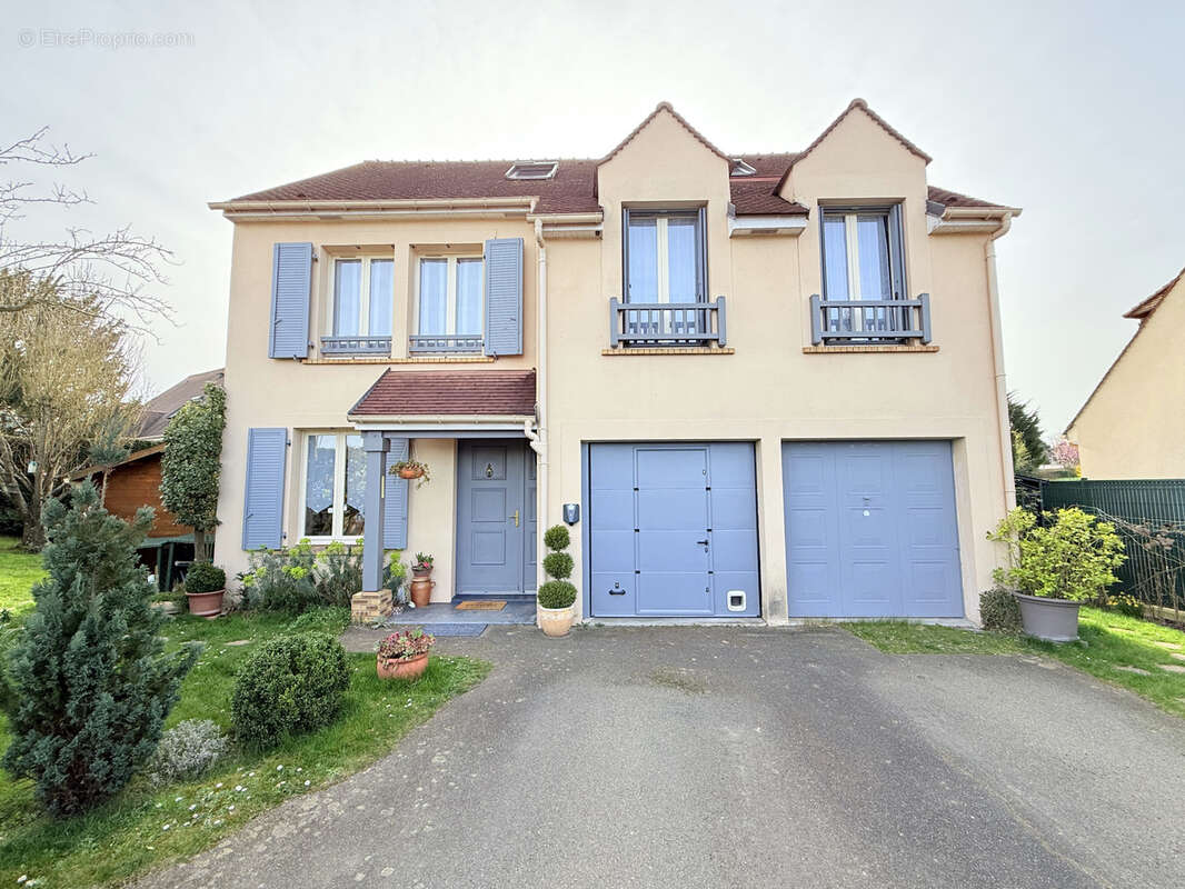 Maison à MORAINVILLIERS