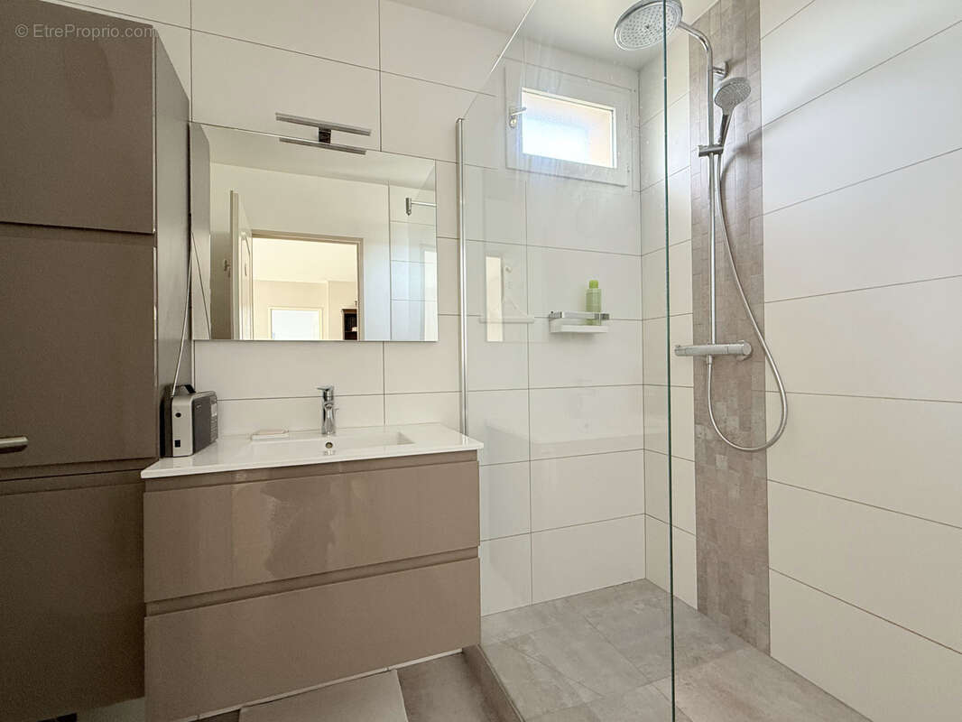 Maison à MORAINVILLIERS