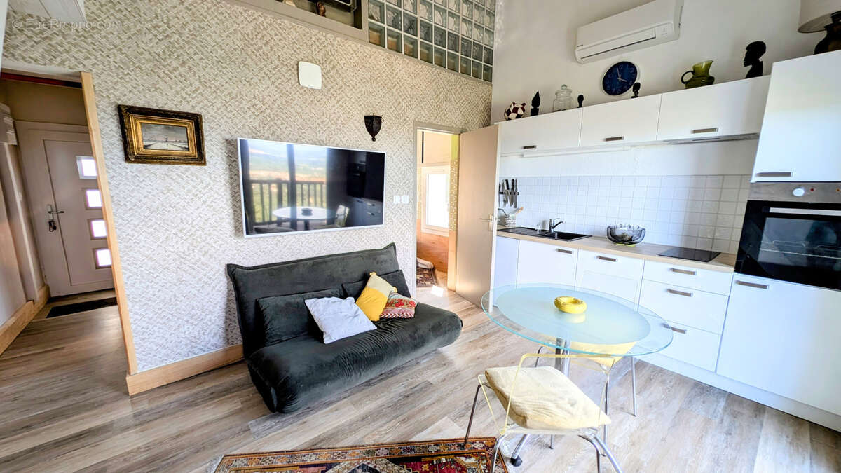 Maison à LAROQUE-DES-ALBERES