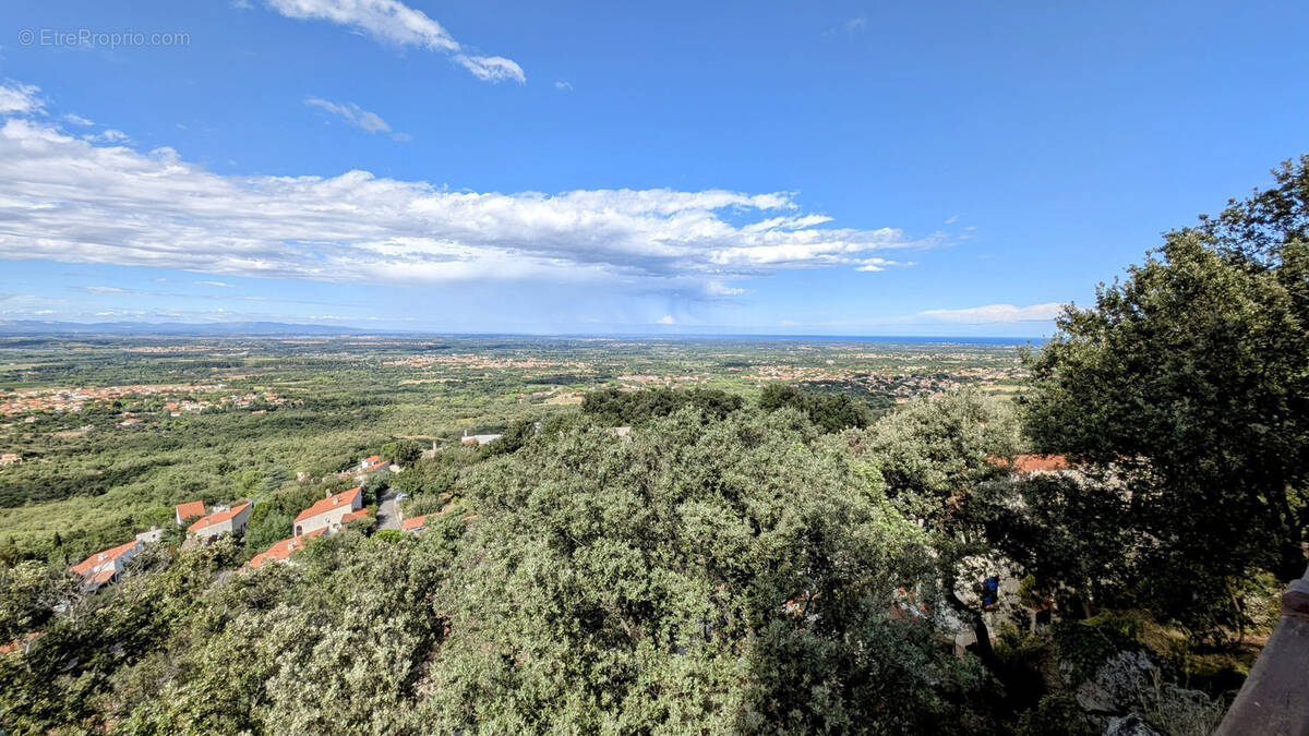 Maison à LAROQUE-DES-ALBERES