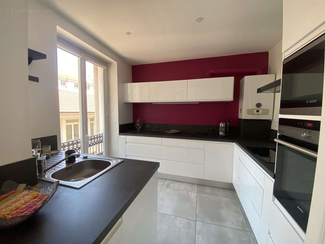 Appartement à SAINT-ETIENNE