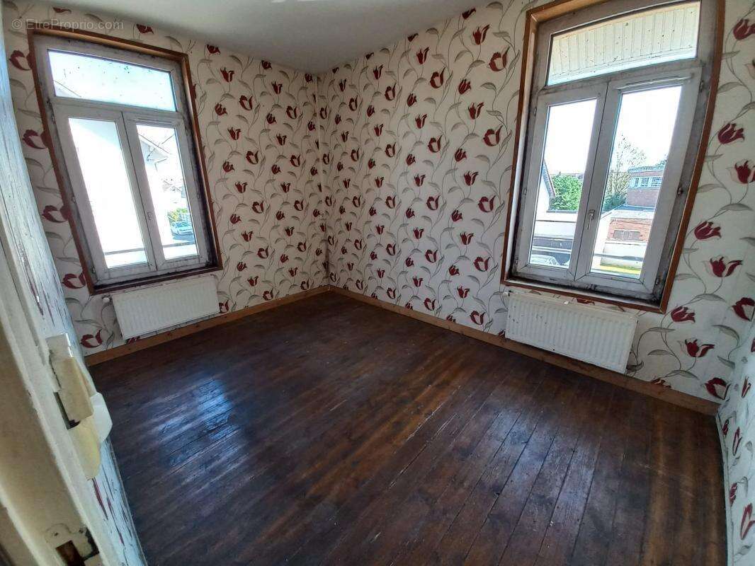 Maison à COURCELLES-LES-LENS