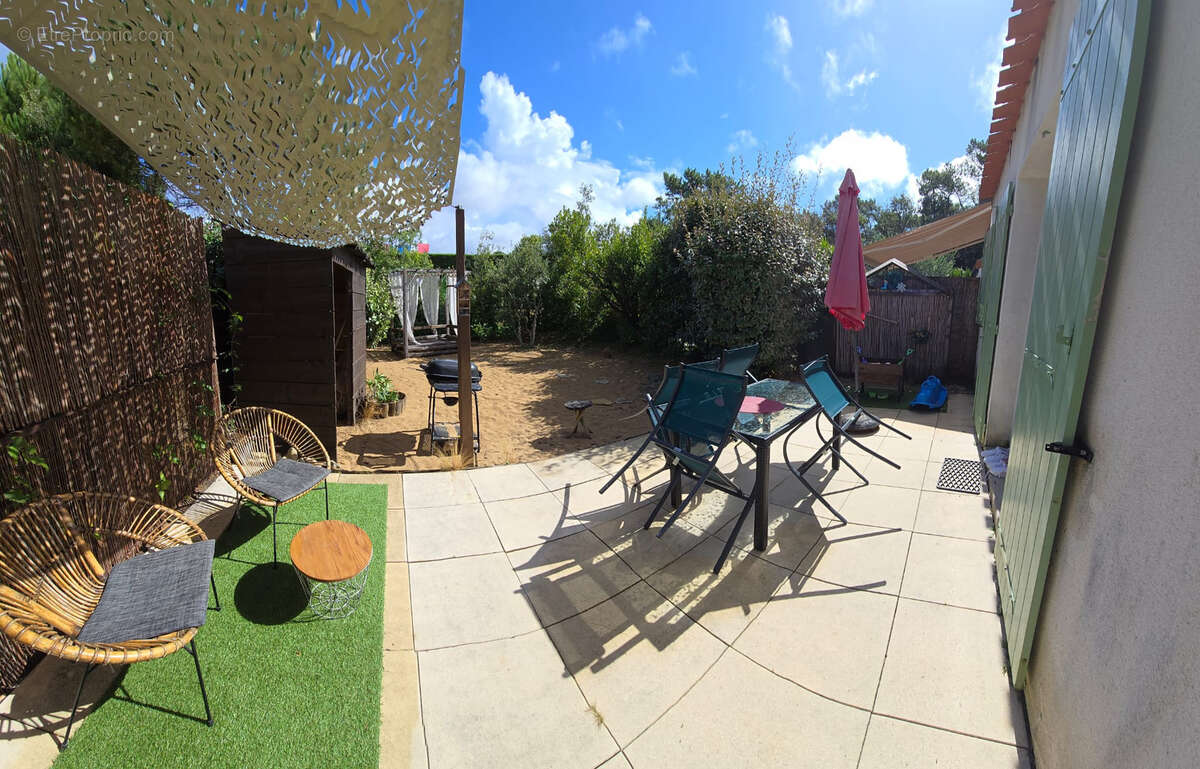 Maison à LONGEVILLE-SUR-MER