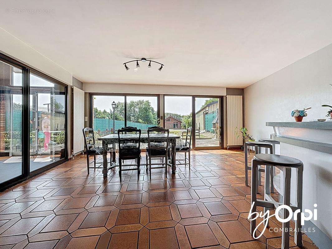 Maison à SAINT-ELOY-LES-MINES