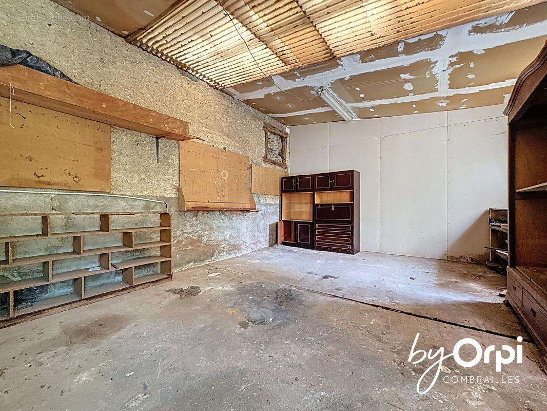 Maison à SAINT-ELOY-LES-MINES