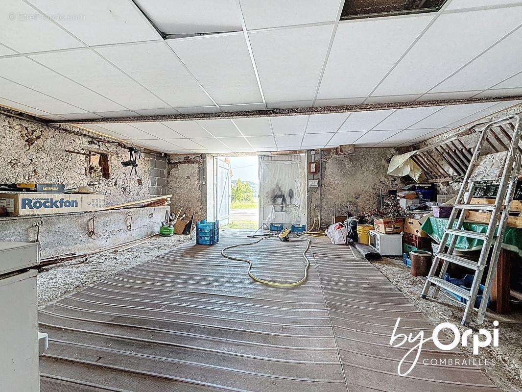 Maison à SAINT-ELOY-LES-MINES