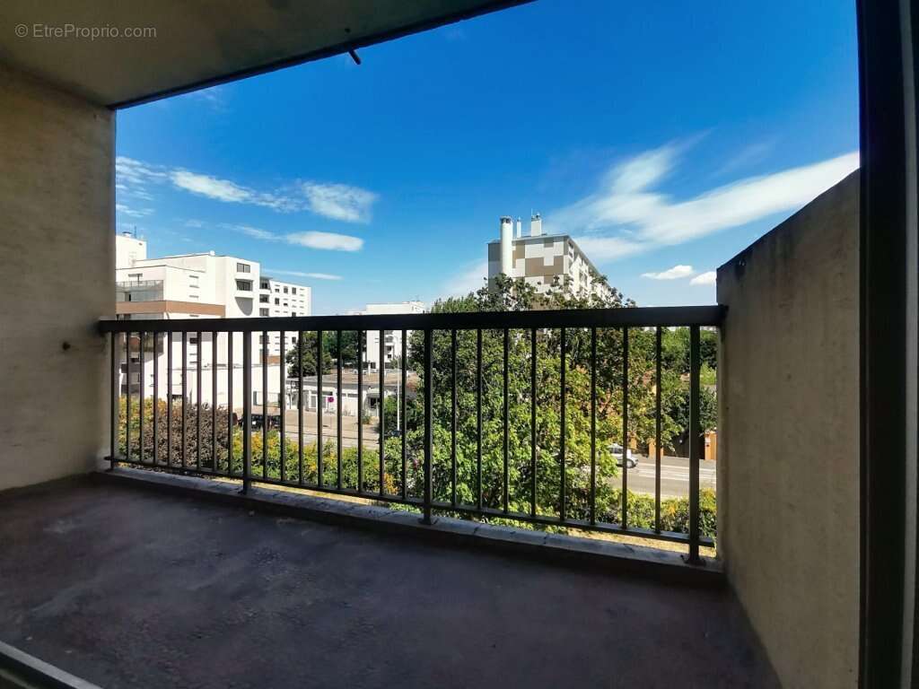 Appartement à LYON-8E