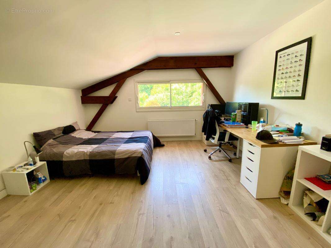 Maison à FONTAINES-SAINT-MARTIN