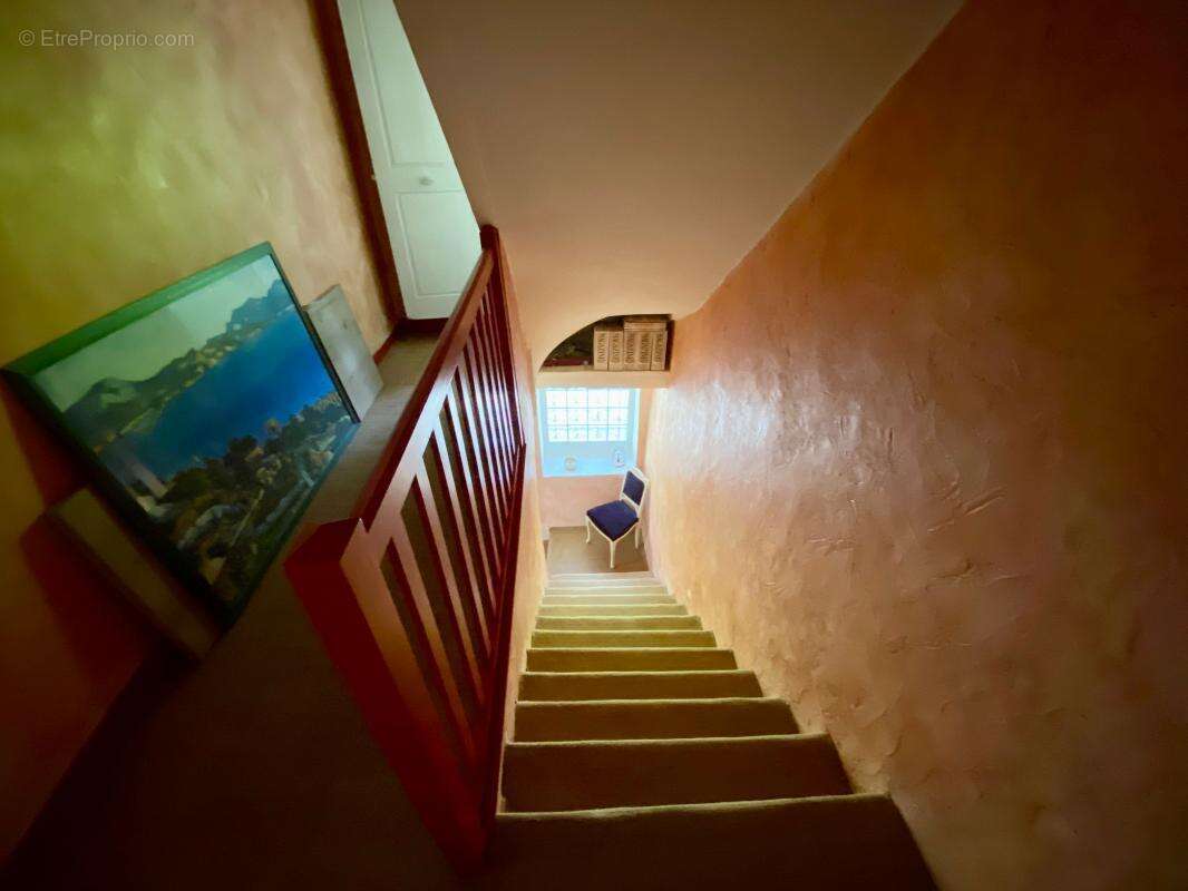 Maison à FONTAINES-SAINT-MARTIN