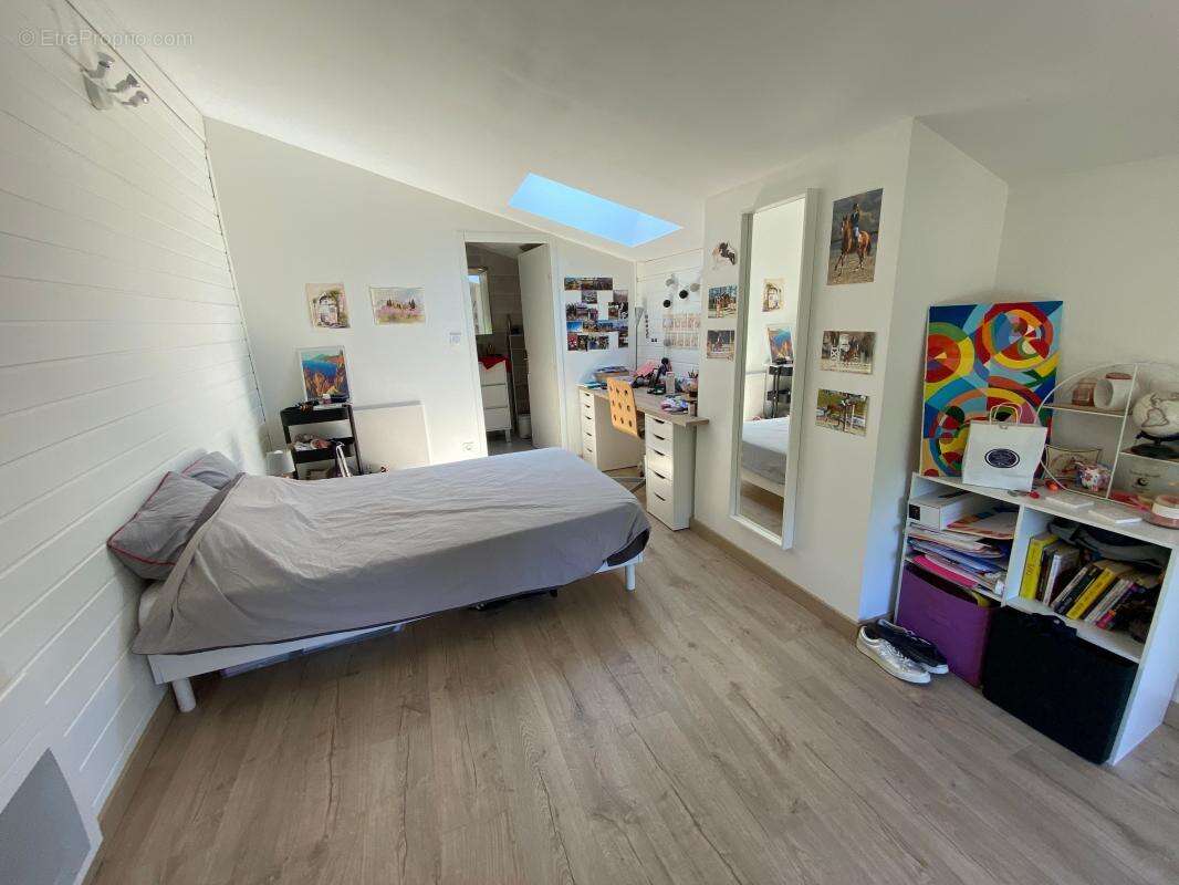 Maison à FONTAINES-SAINT-MARTIN