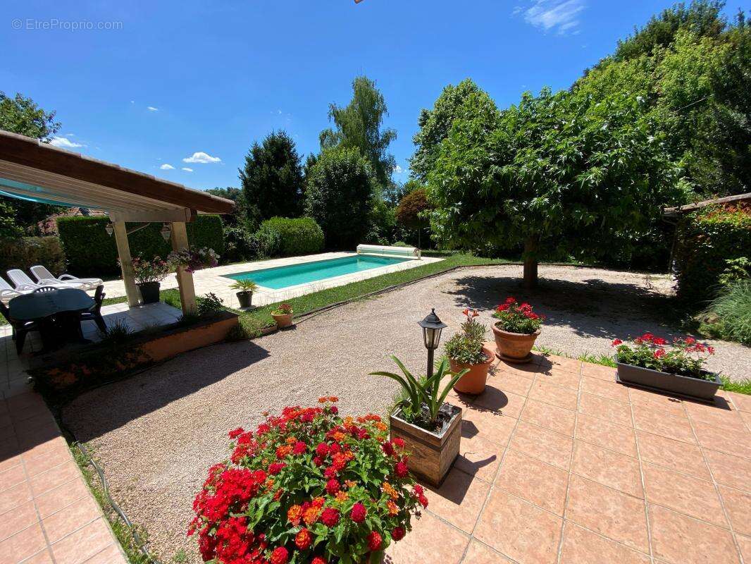 Maison à FONTAINES-SAINT-MARTIN