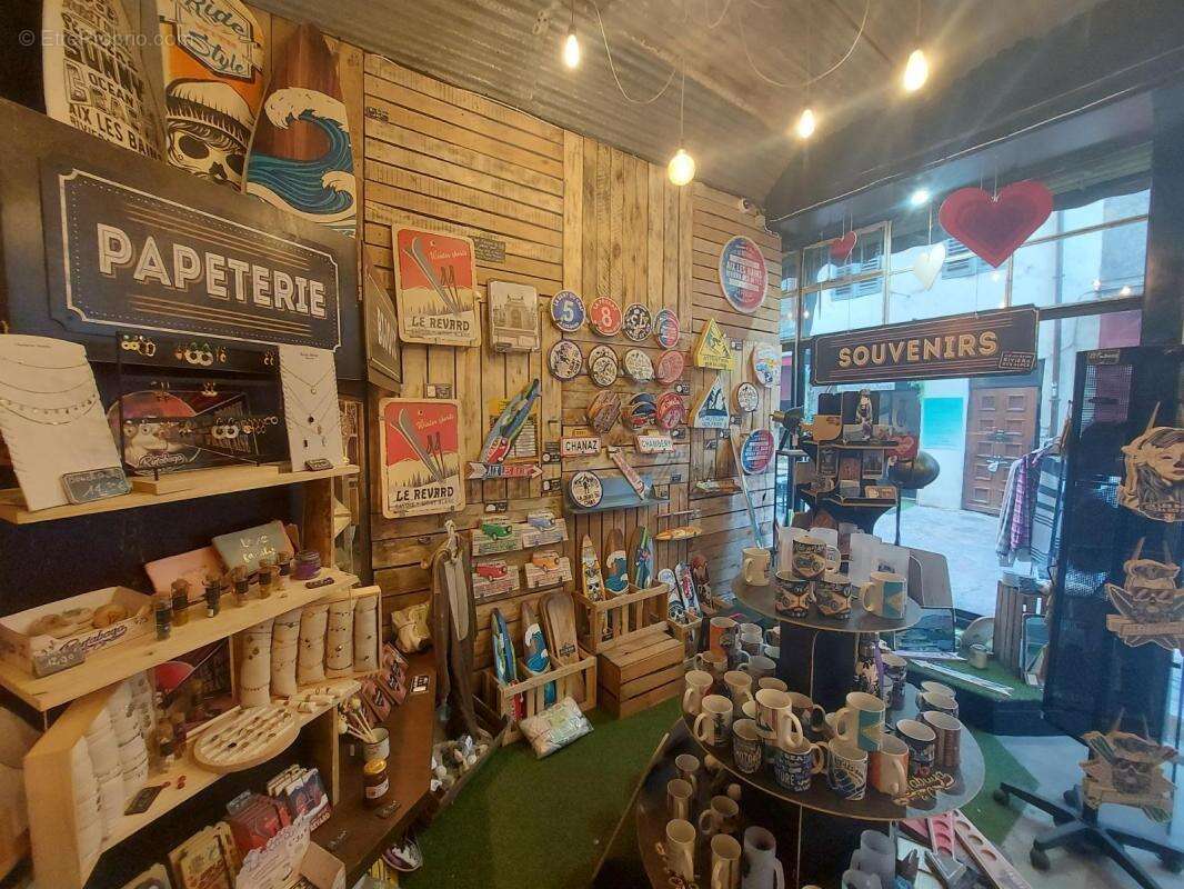 Commerce à AIX-LES-BAINS