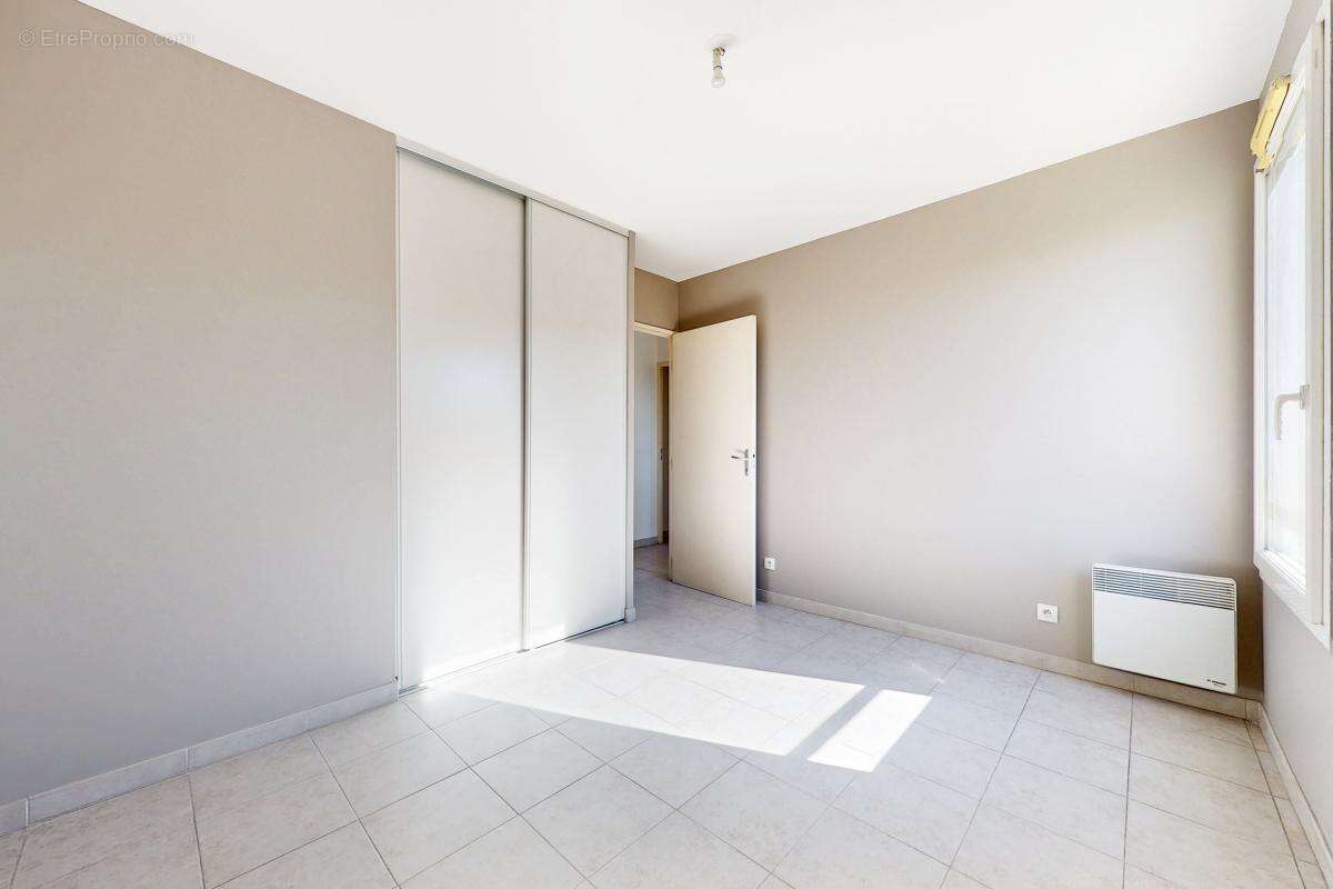 Appartement à MARSEILLE-2E