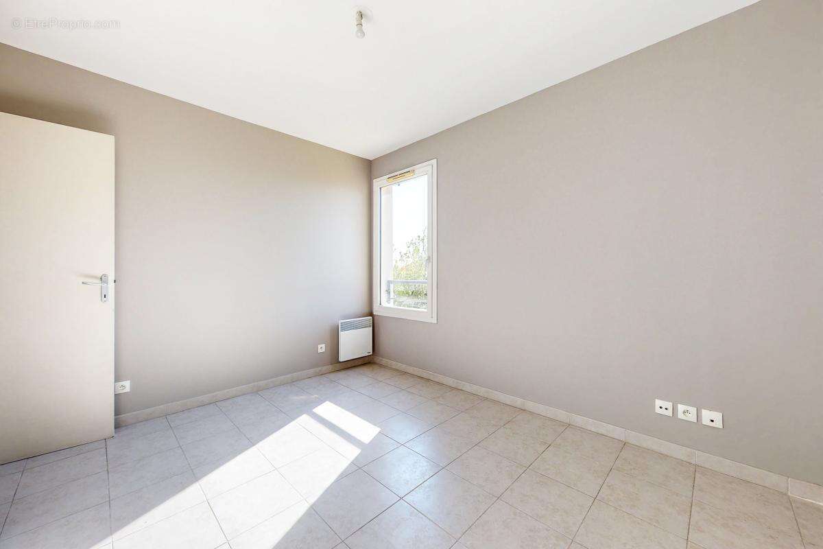 Appartement à MARSEILLE-2E