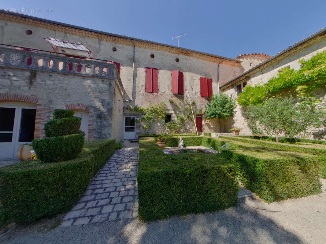 Maison à PENNE-D&#039;AGENAIS