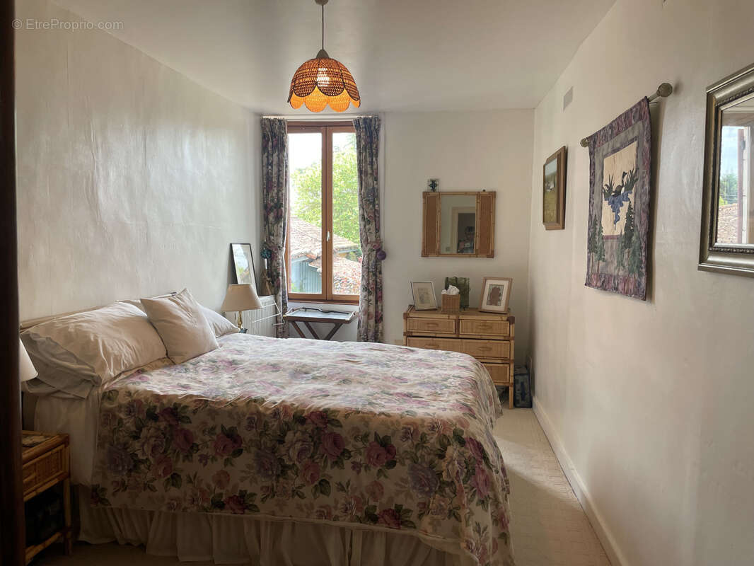 Maison à SAINT-JEAN-DE-SAUVES