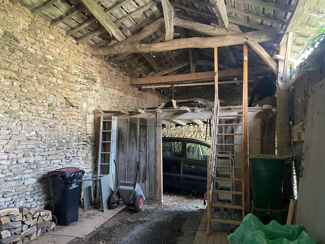 Maison à SAINT-JEAN-DE-SAUVES