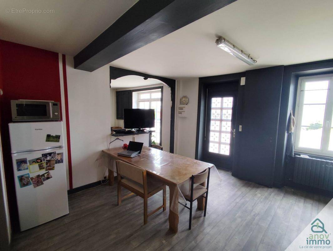 Appartement à SAINT-JUNIEN