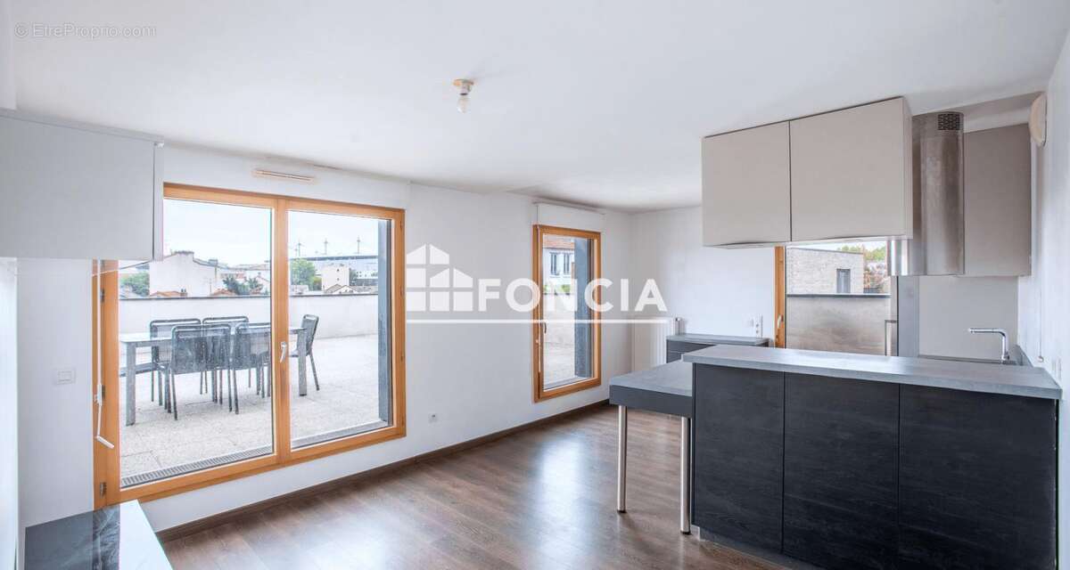 Appartement à SAINT-DENIS