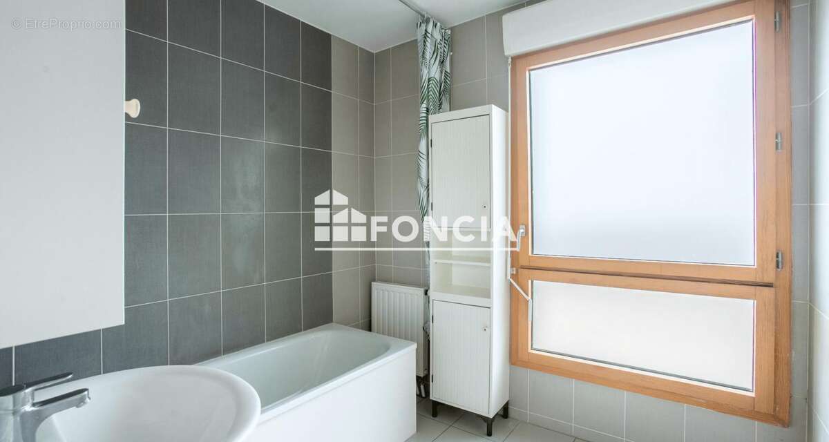 Appartement à SAINT-DENIS