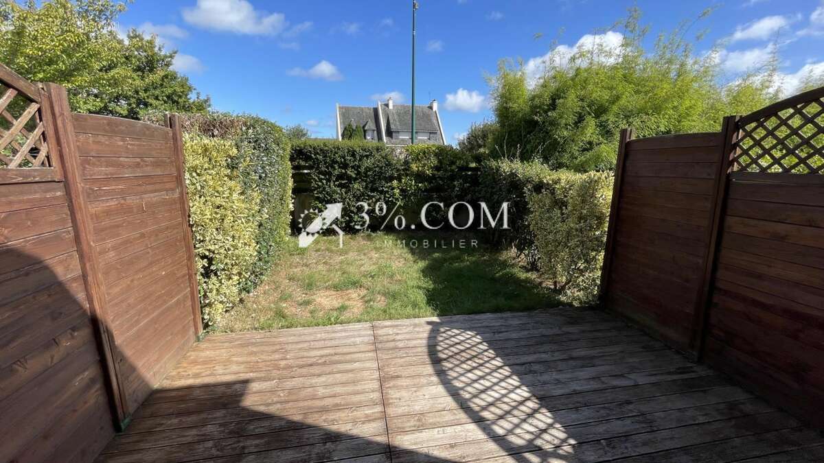 Maison à PLOUGOUMELEN