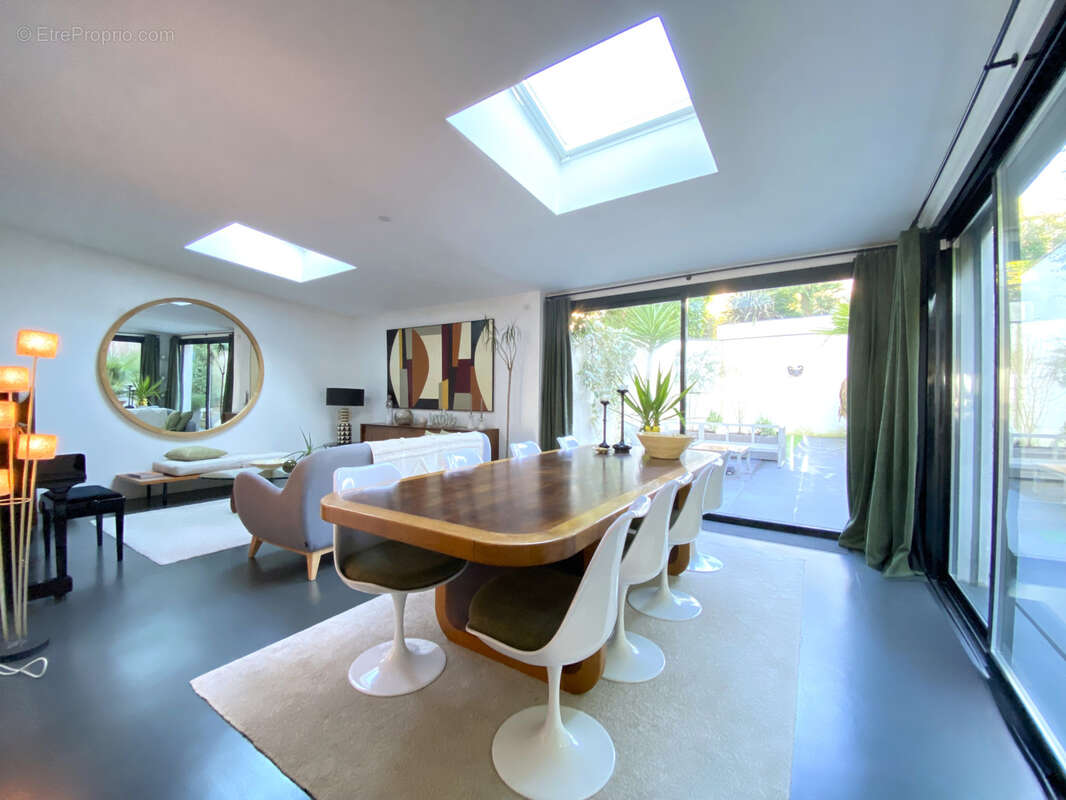 Maison à CHENNEVIERES-SUR-MARNE