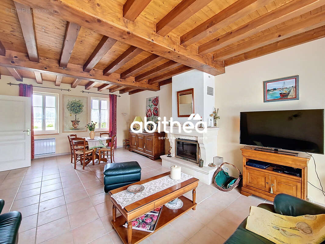 Maison à MESCHERS-SUR-GIRONDE