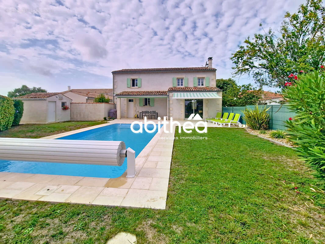 Maison à MESCHERS-SUR-GIRONDE