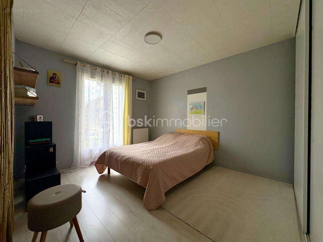 Maison à BONNIERES-SUR-SEINE