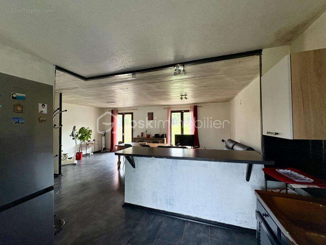 Maison à BONNIERES-SUR-SEINE