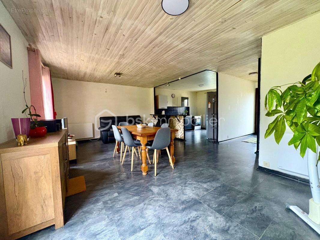 Maison à BONNIERES-SUR-SEINE