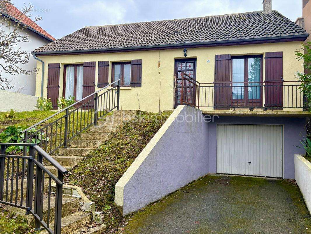 Maison à BONNIERES-SUR-SEINE