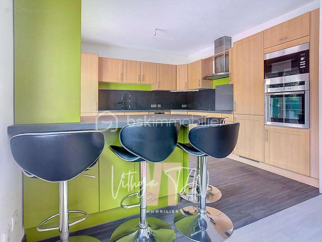 Maison à LES CHAPELLES-BOURBON