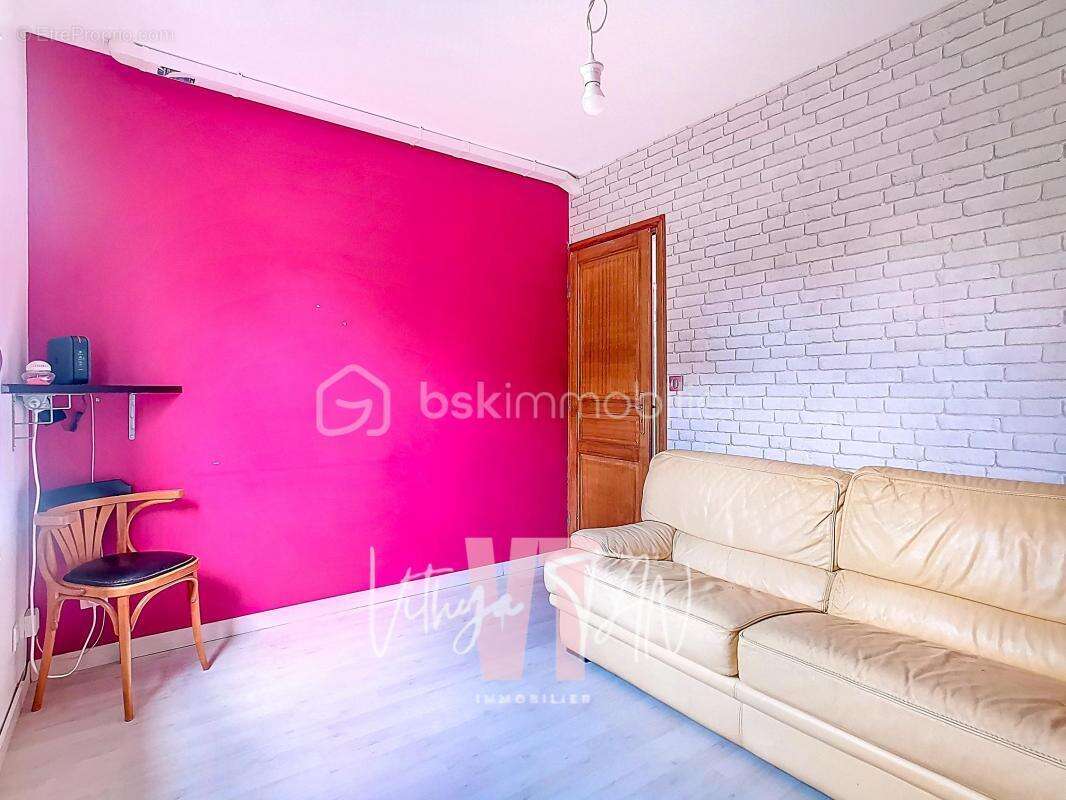 Maison à LES CHAPELLES-BOURBON